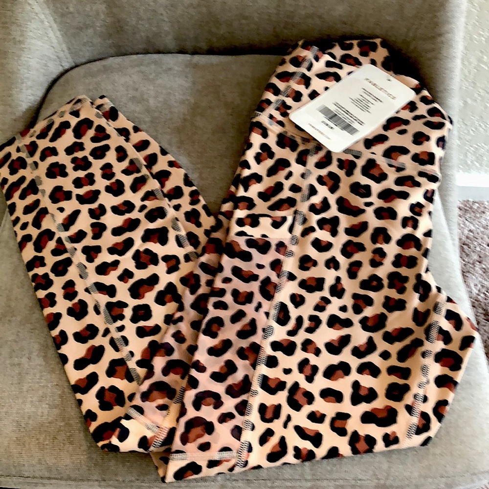 Mila high waisted pocket Capri a small/4